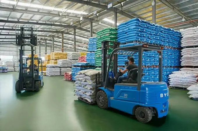 Xe N&acirc;ng Điện BYD 3 Tấn 6000mm Cao Cấp ECB30 - Vietstandard Industry&reg;