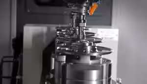 UM 500DH - 2 spinfle machining