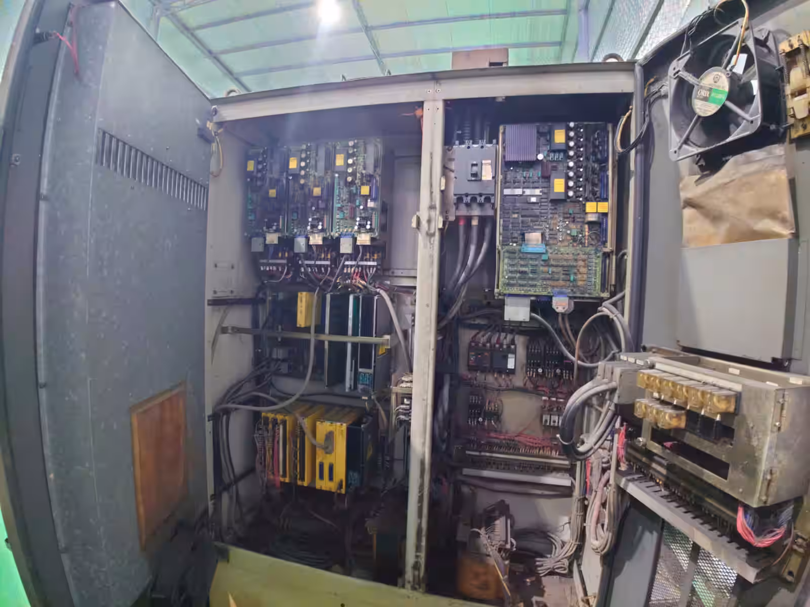 Máy phay CNC HAIMAI 3VA