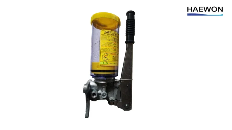 máy bơm dầu tự động và bơm dầu bằng tay