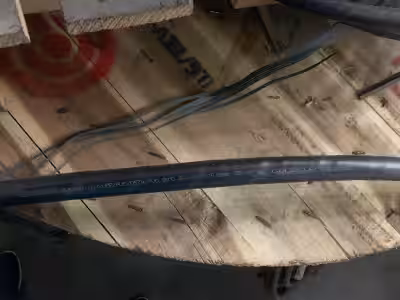 Cáp ngầm 0.6_1kV Cu_XLPE_PVC_DSTA_PVC 3x25+1x16mm2