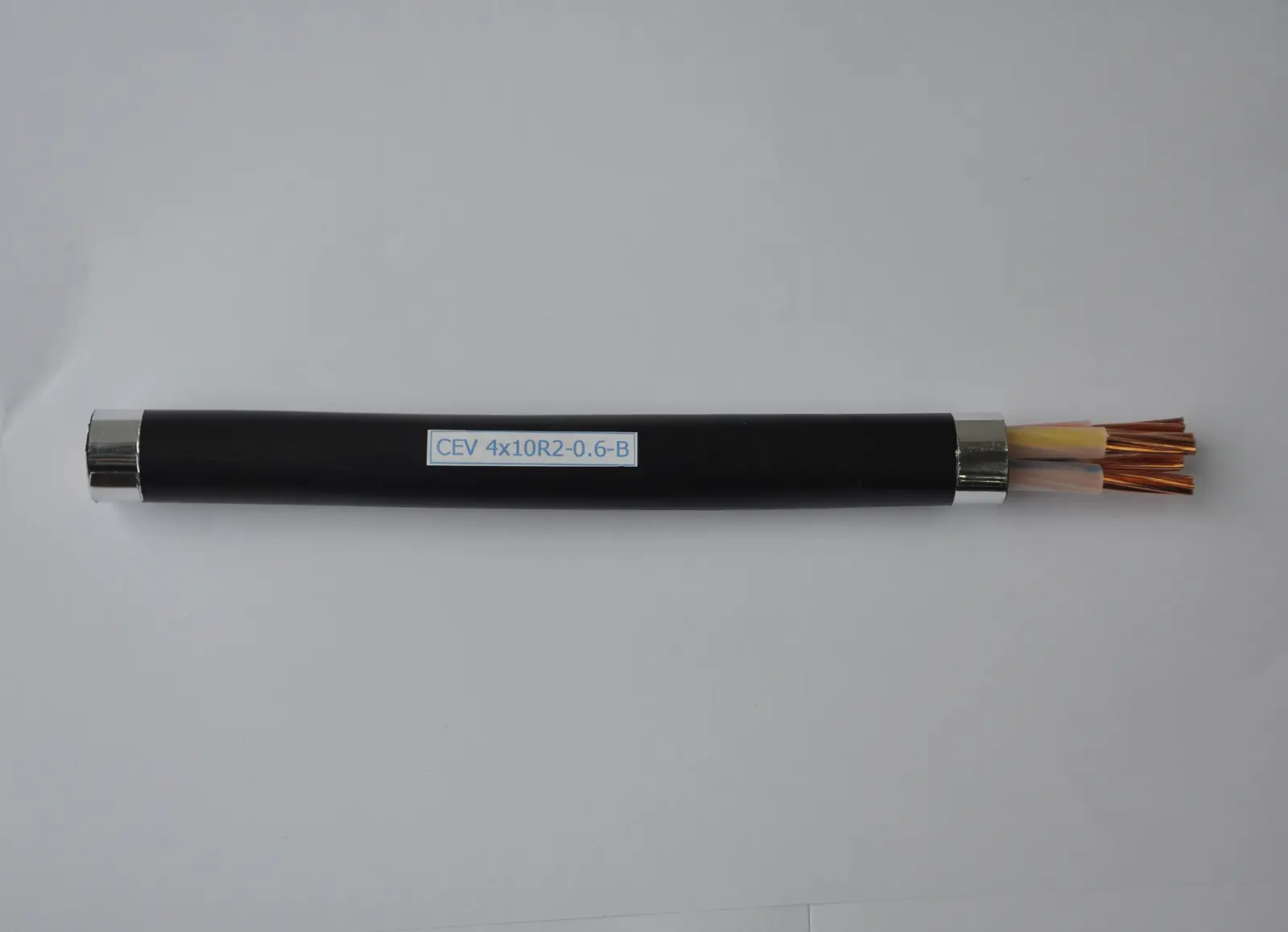 Cáp điện 0.6_1kV Cu_XLPE_PVC 4x10mm2