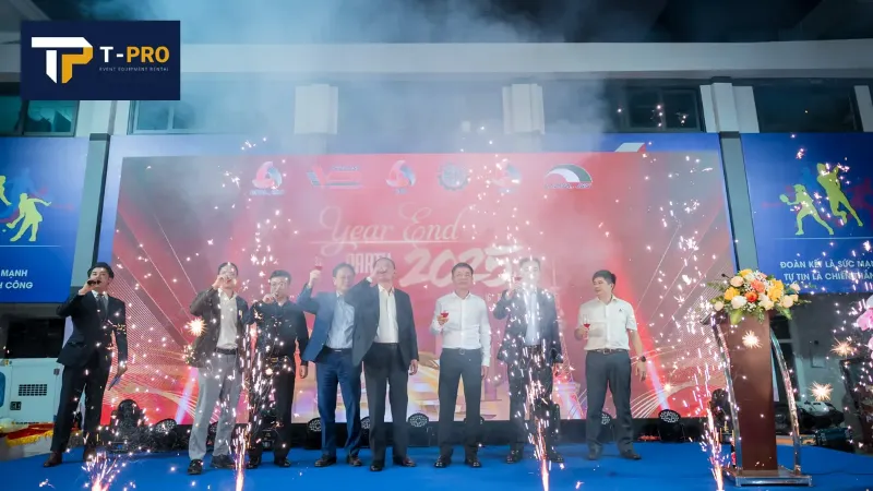 Tia lửa lạnh trong sự kiện: Khi nào dùng và cần địa điểm xác nhận gì?