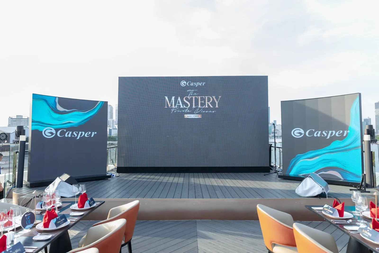 Bàn tiệc mang nhận diện Casper Mastery tại miền Nam