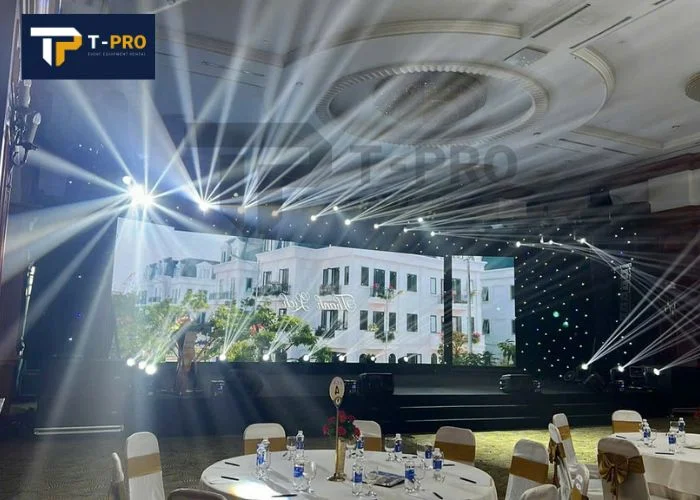 su-dung-dich-vu-to-chuc-gala-dinner-tron-goi-han-che-gian-doan-khi-su-kien-dien-ra