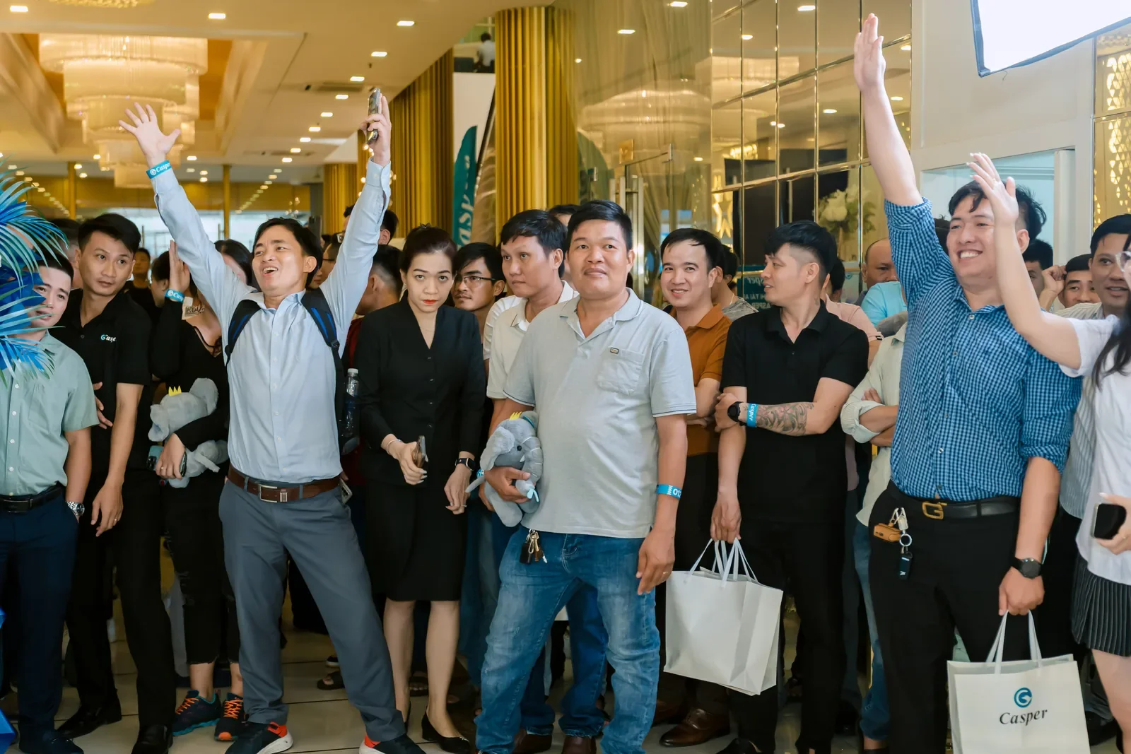 Kh&aacute;ch mời tương t&aacute;c trong Ng&agrave;y Thợ Casper tại Th&agrave;nh phố Hồ Ch&iacute; Minh