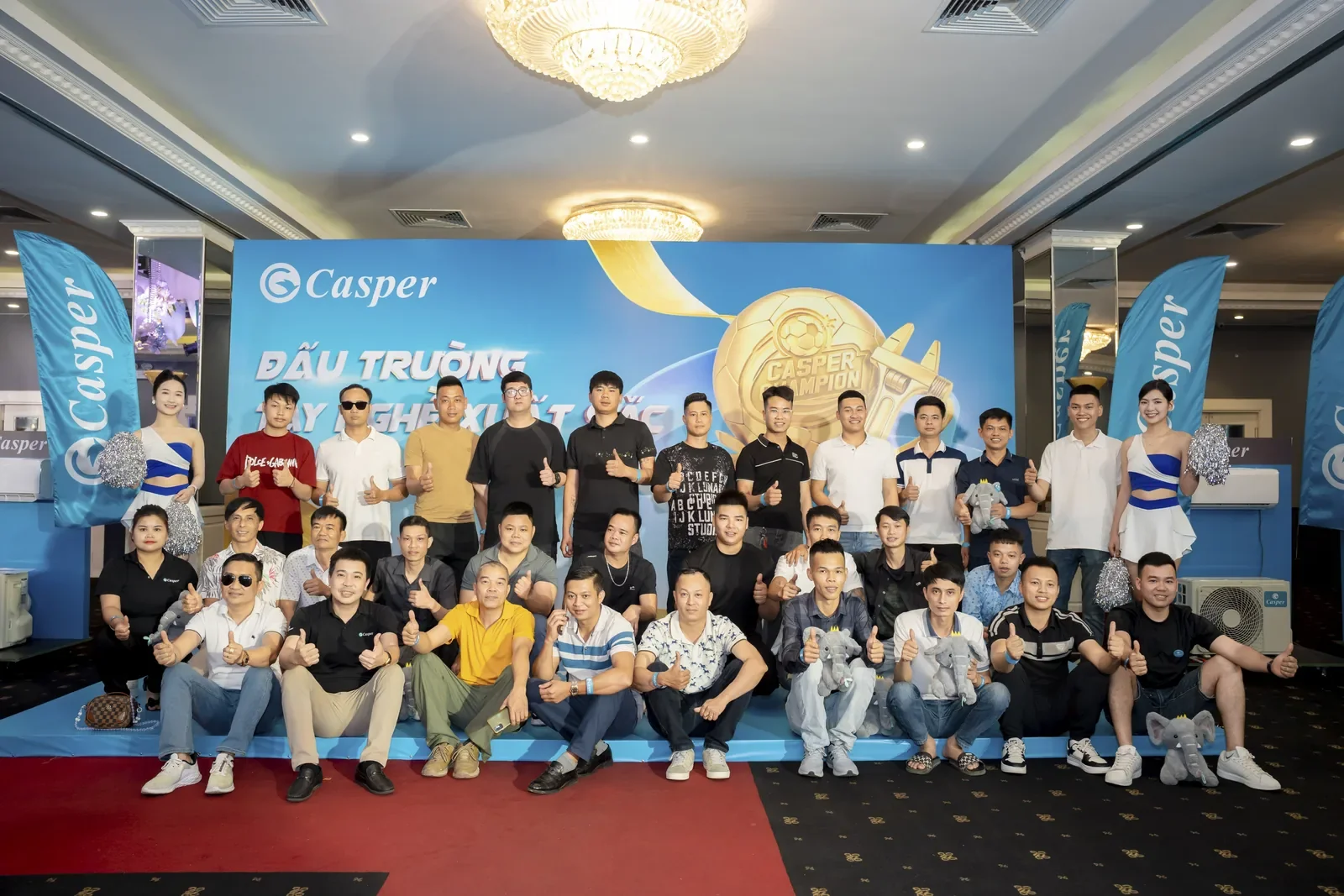 Ảnh tập thể Ng&agrave;y Thợ Casper tại H&agrave; Nội