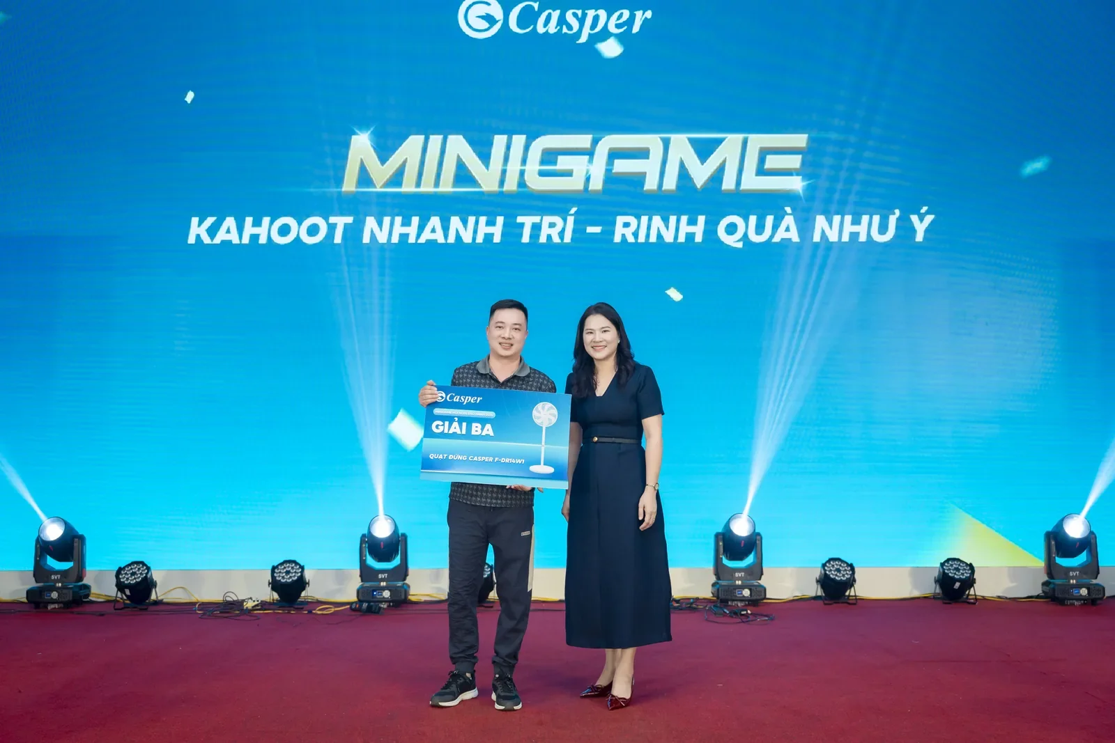 Minigame tr&ecirc;n s&acirc;n khấu Hội nghị bảo h&agrave;nh Casper miền Bắc