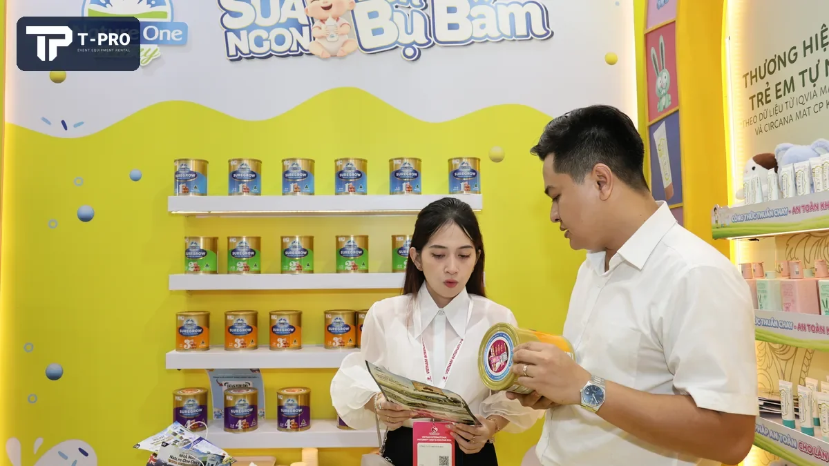 Thiết kế khu trưng b&agrave;y v&agrave; nhận diện trong gian h&agrave;ng expo
