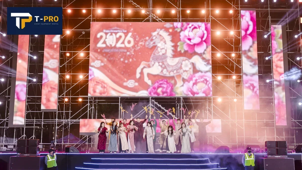 Phối hợp m&agrave;n h&igrave;nh LED với s&acirc;n khấu sự kiện