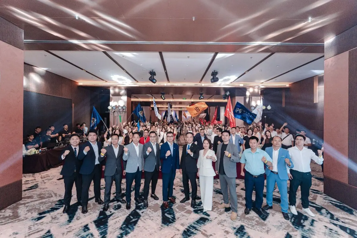 Đơn vị phát triển dự án MSH Group, các đại lý phân phối chiến lược cùng đội ngũ chiến binh kinh doanh thể hiện quyết tâm cho Lynn Times Onsen Sky Garden.